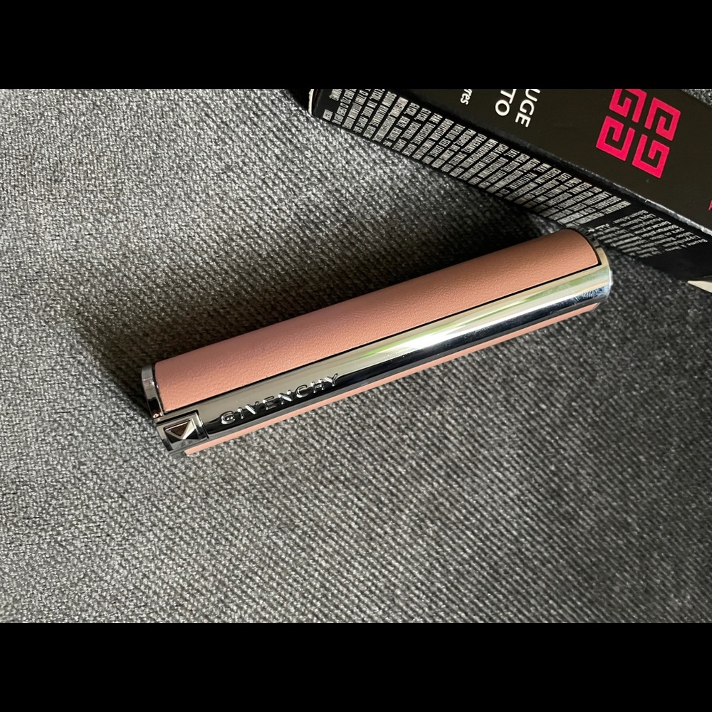 Givenchy Le Rouge Perfecto Lip Balm 01 Perfect Pink